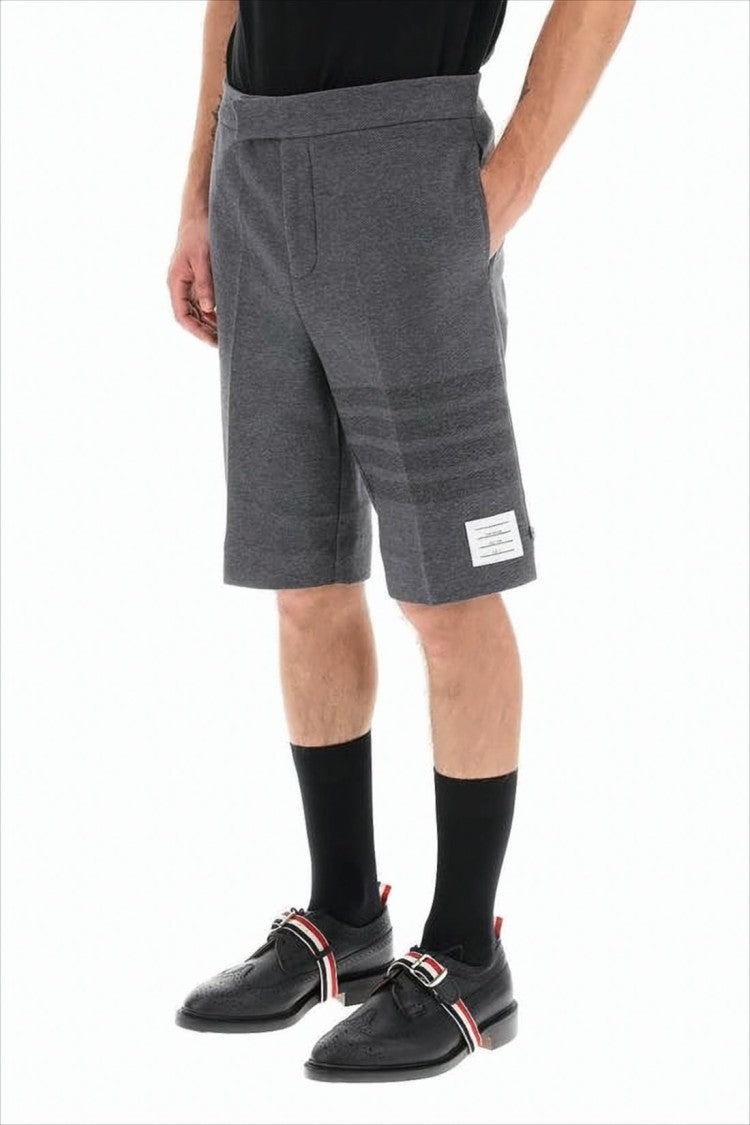 Thom Browne Tailored Grey Shorts With Structured Silhouette And Subtle Detailing
