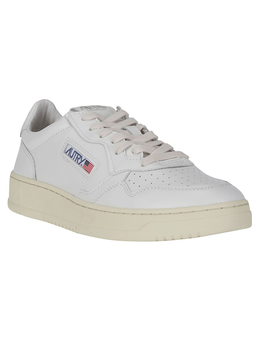 Autry Low Trainers With Smooth Leather Upper