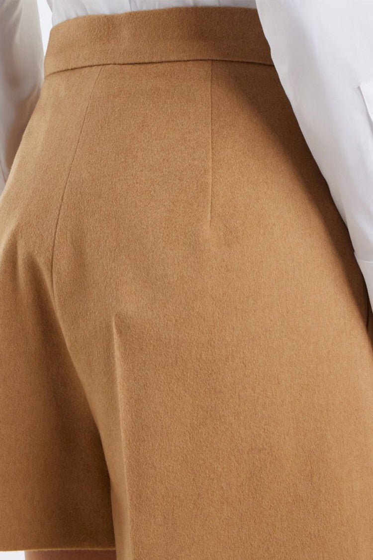 Max Mara Camel Mxmvista Pleated Camel Shorts
