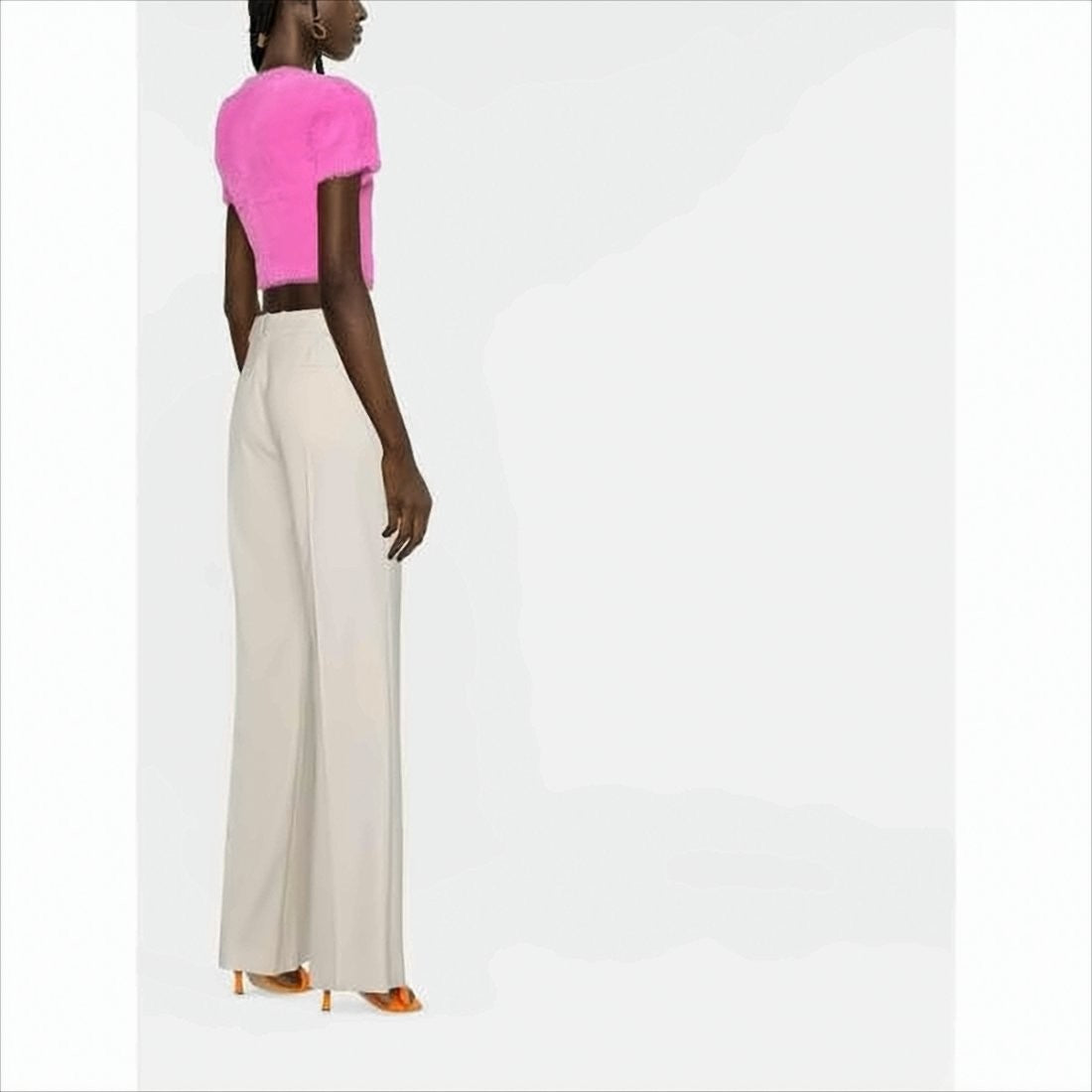 Jacquemus Cropped Fuzzy Cardigan With Clasp Closure