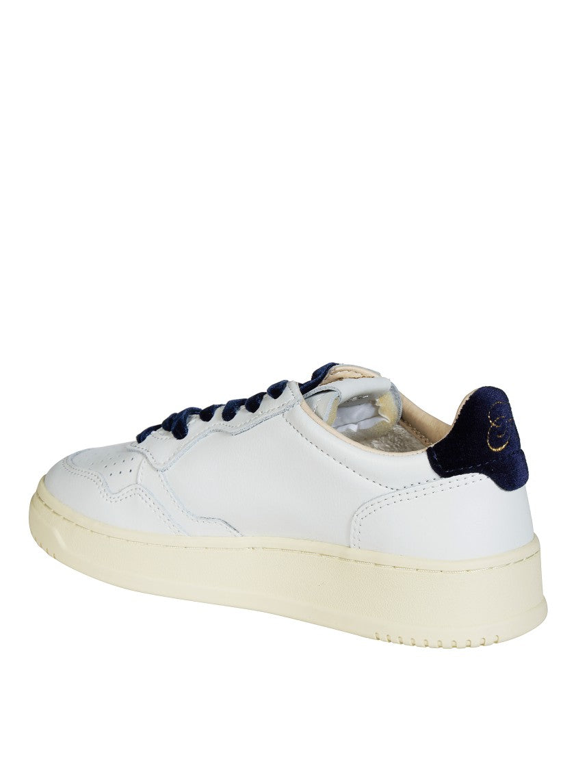 Autry White Medalist Low Leather Sneakers