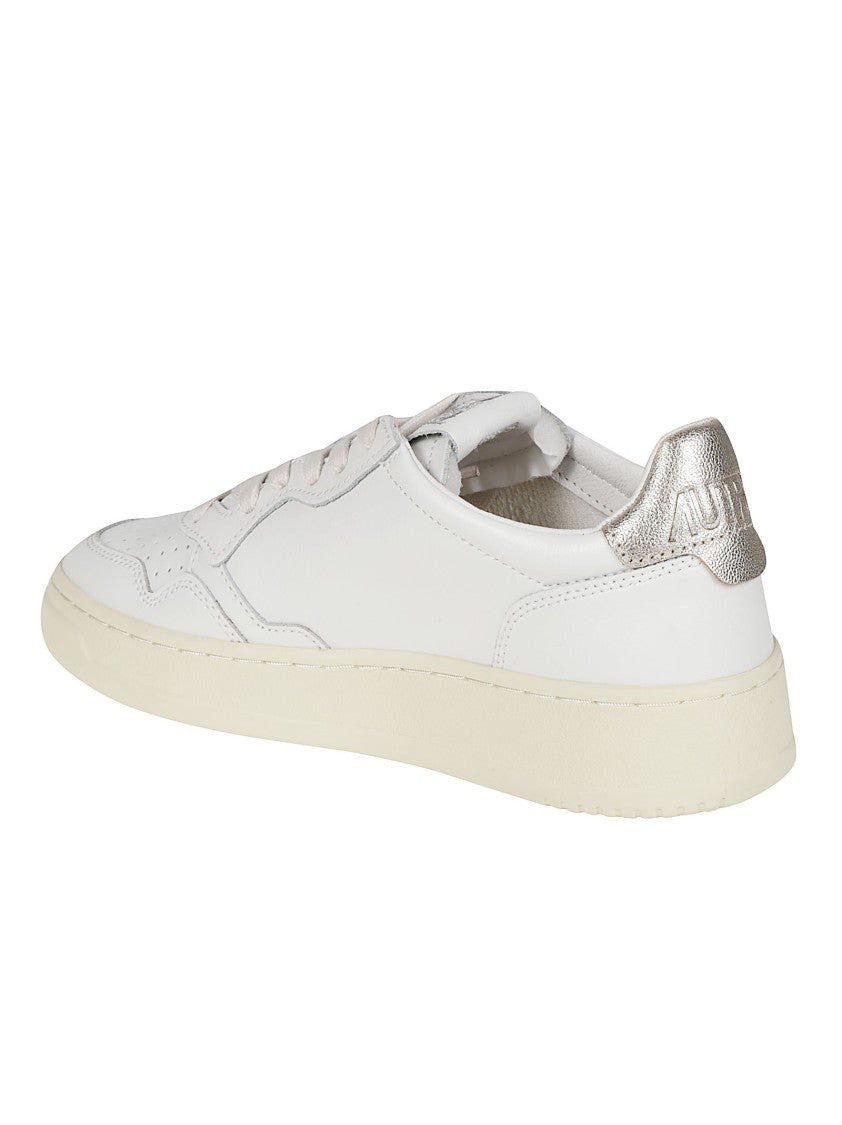 Autry Medalist Low Perforated Cow Leather Sneakers