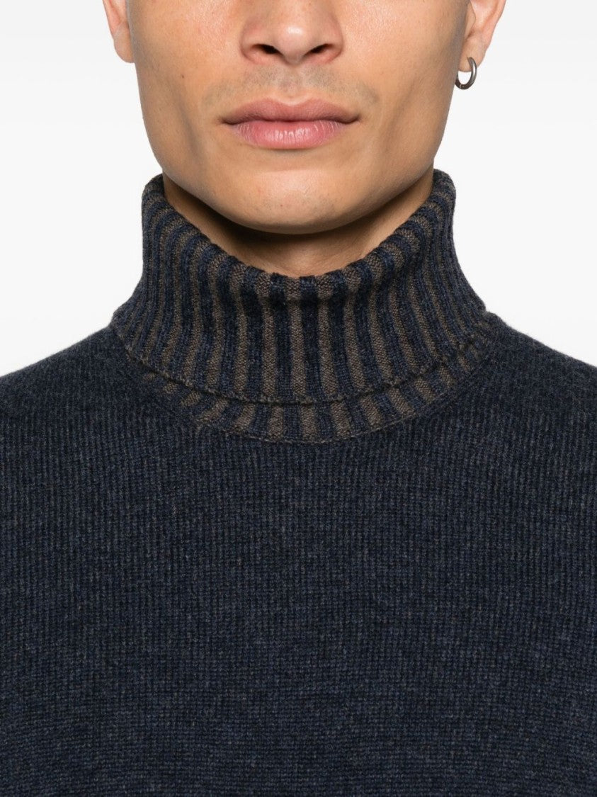 Vengera Blue Turtleneck Sweater With Textured Knit