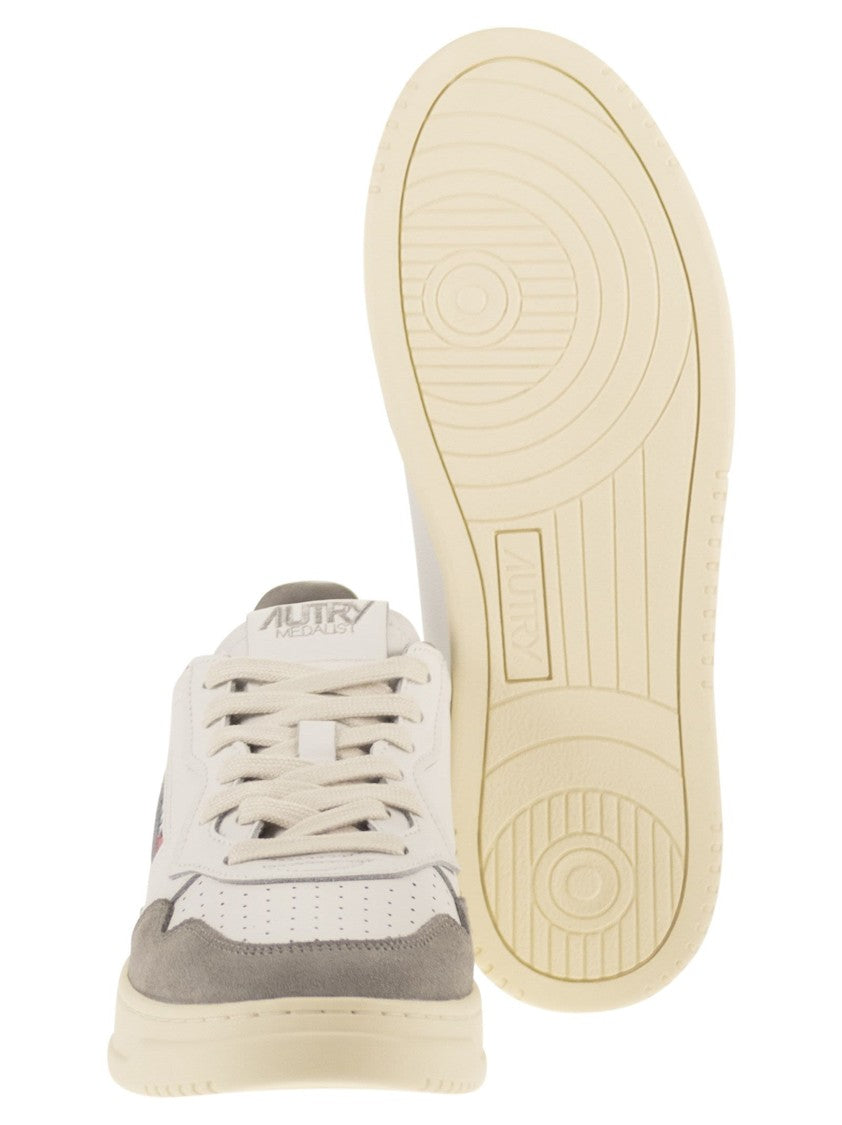 Autry Medalist Low - Leather And Suede Sneakers