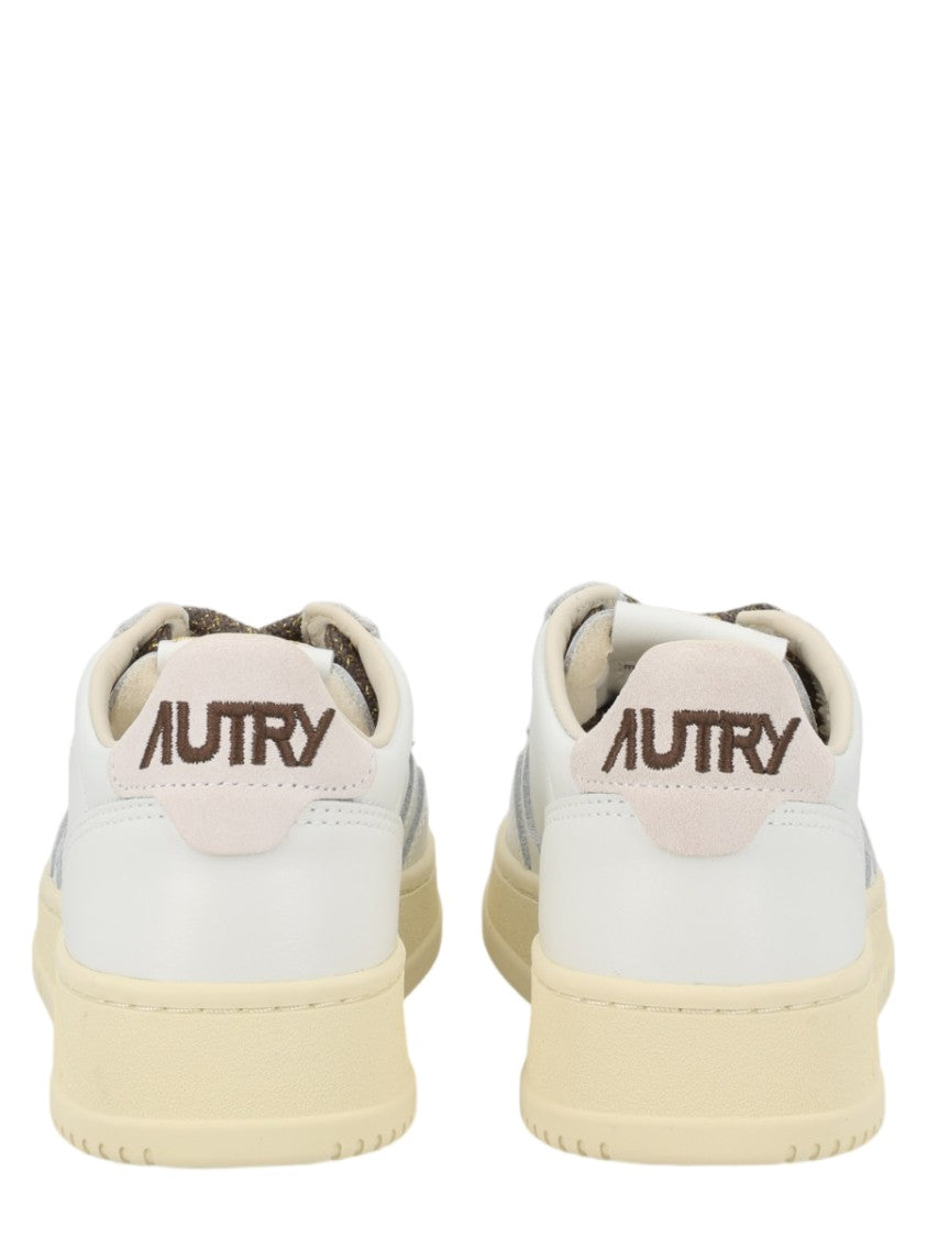 Autry Medalist Low Perforated Textured Laces Leather Sneakers