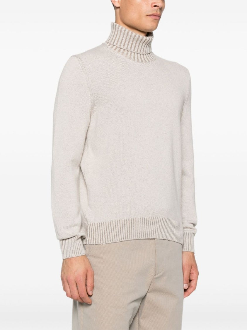 Vengera Natural-Toned Gran Sasso Sweater With Ribbed Turtleneck