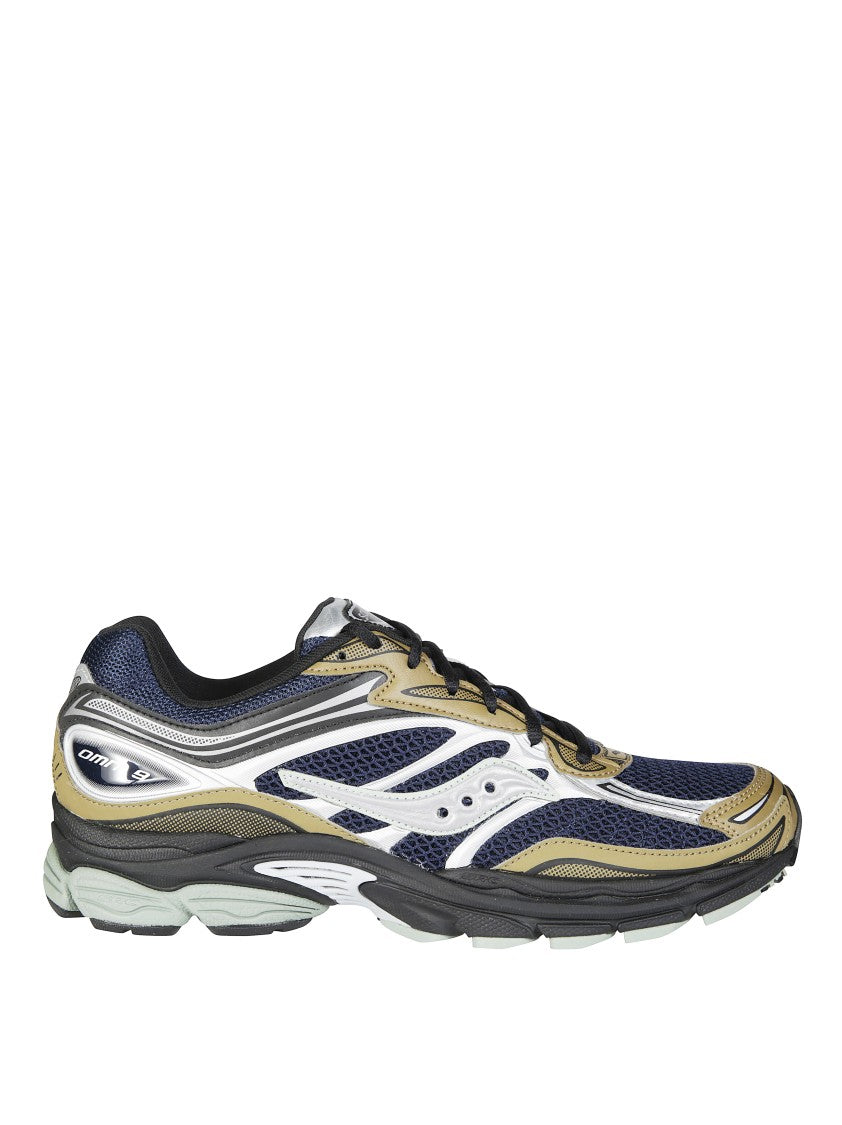 Saucony Low-Top White And Grey Sneakers With Black Accents