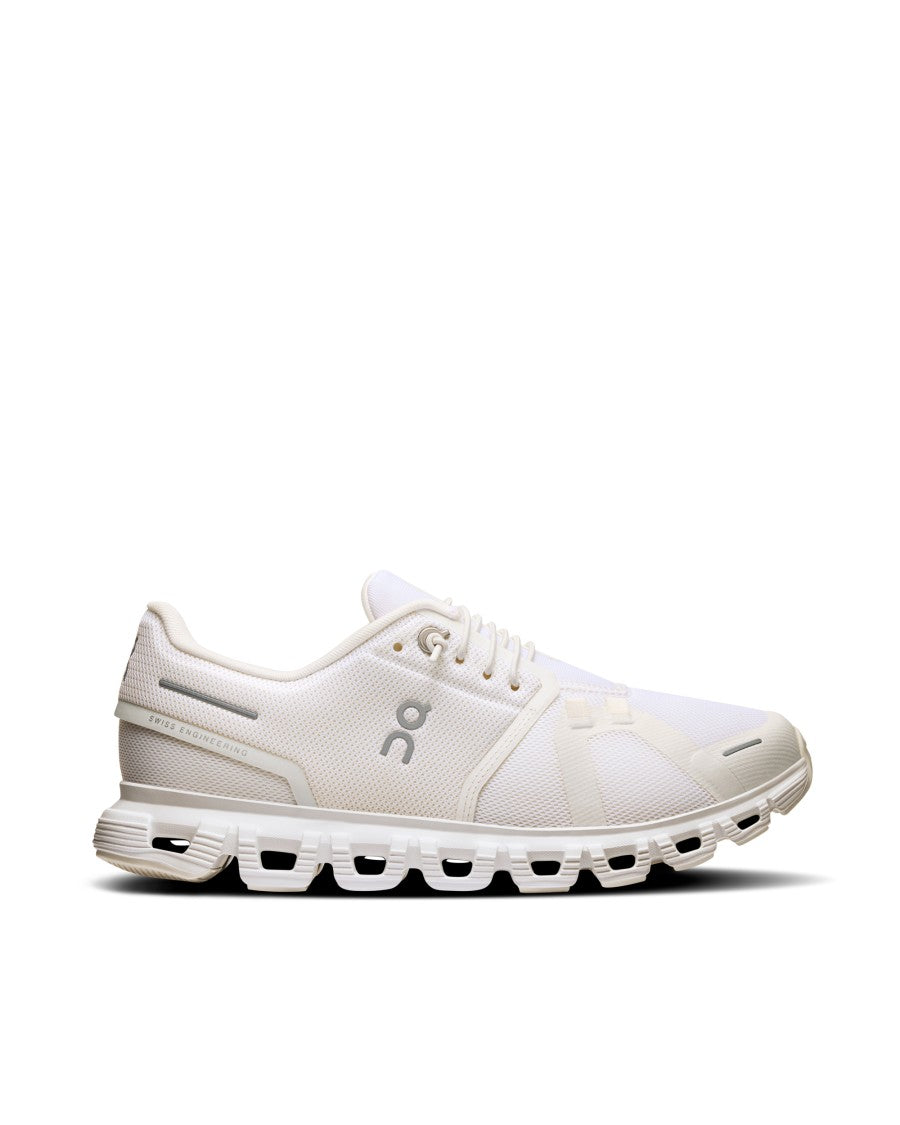 On Cloud 6 Sneakers In White/White Dna
