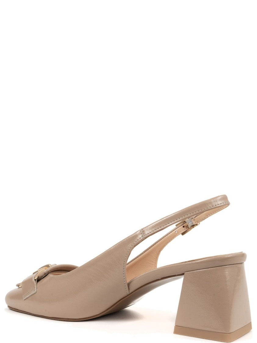 Sergio Moretti Classic Beige Mid-Heel Pumps With Buckle Detail