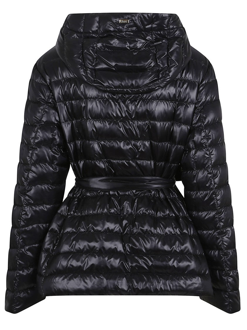 Herno Quilted Black Down Jacket With Fitted Silhouette