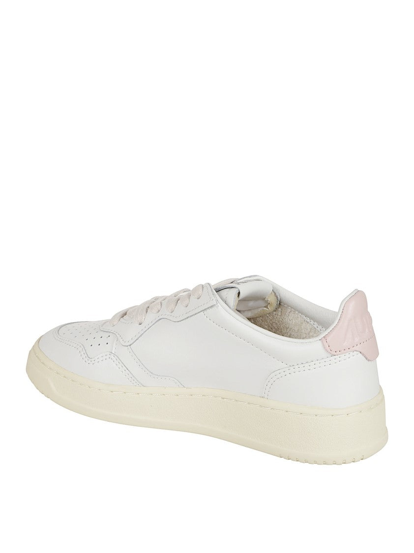 Autry Medalist Low-Top Sneakers With Perforated Detailing And Padded Tongue