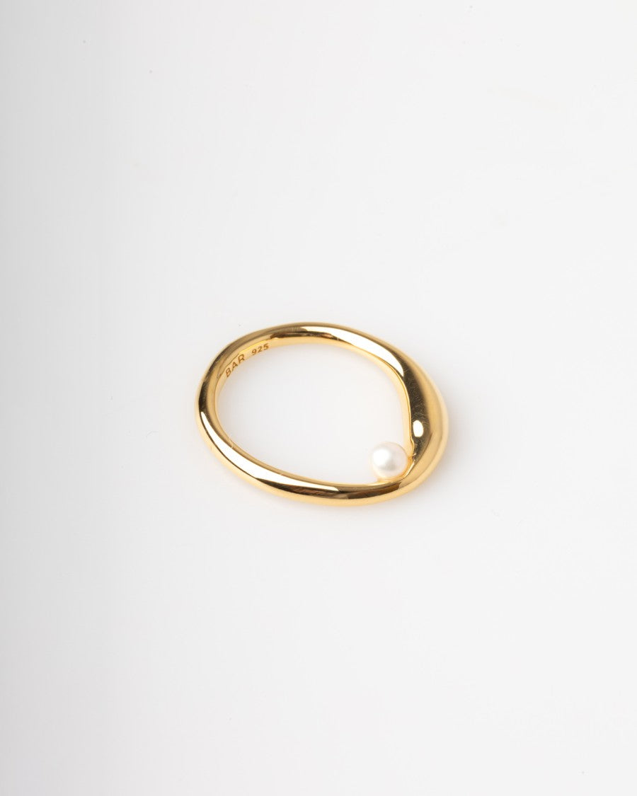 Bar Jewellery Attraverso Ring – Gold-Plated Silver & Freshwater Pearls