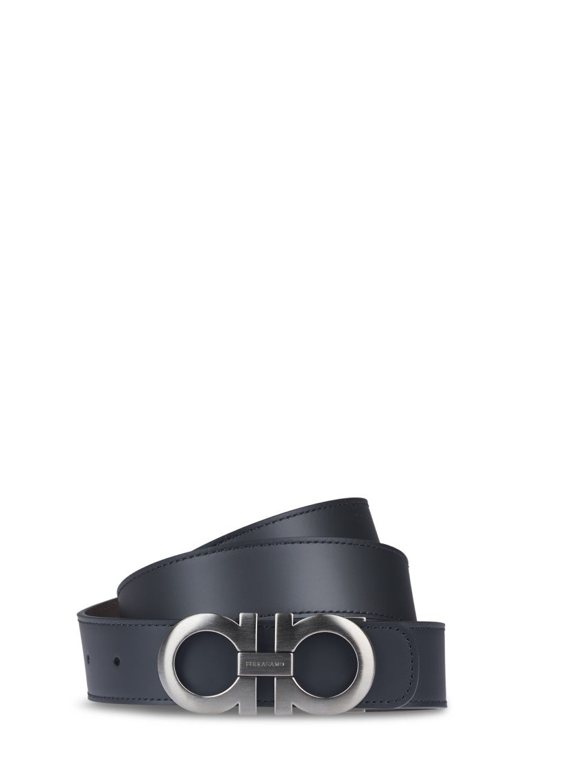 Ferragamo Smooth-Finish Calfskin Leather Belt With Distinctive Buckle