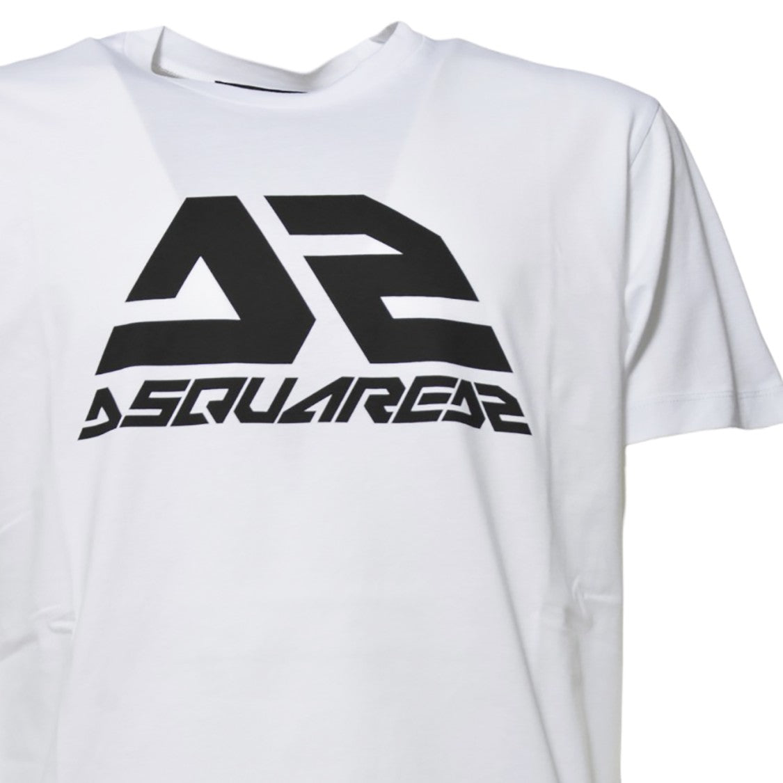 Dsquared2 Classic White T-Shirt With Bold Black Graphic Logo