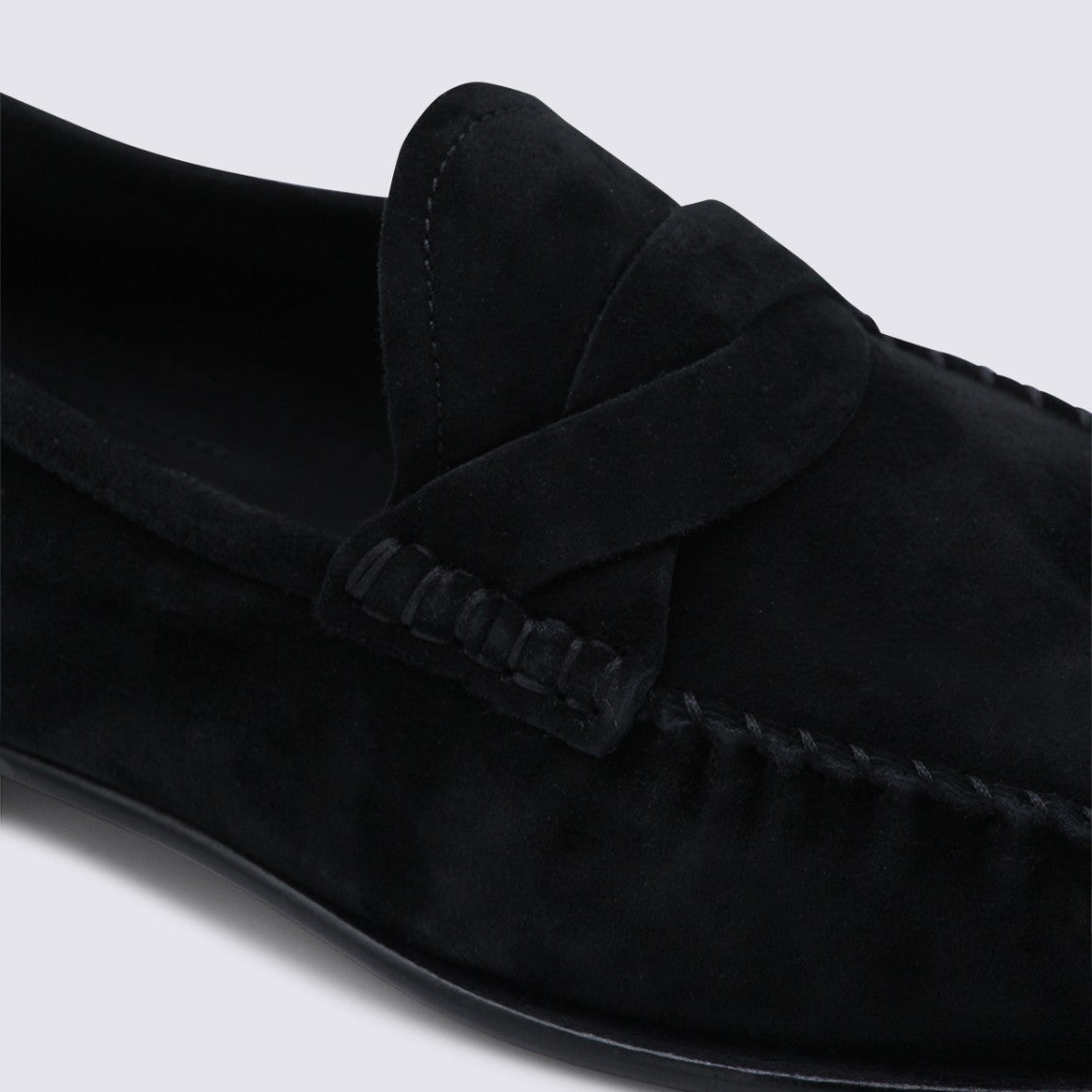 Tom Ford Moccasin-Style Black Suede Flat Shoes With Refined Detailing