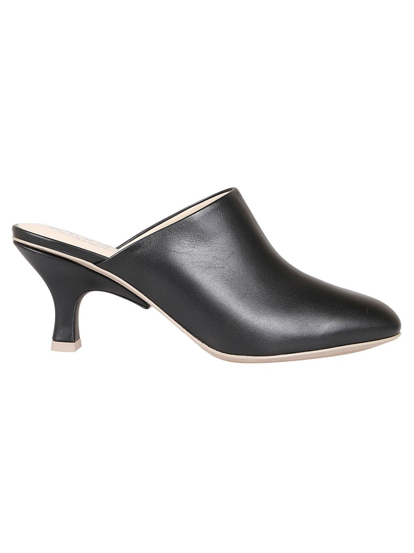 Tod's Pointed Toe Leather Mules With Curved Heel