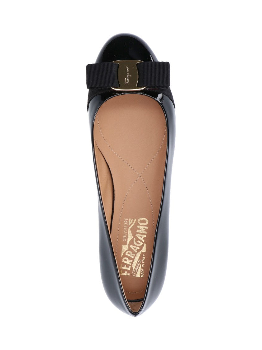 Ferragamo Varina Ballet Flats – Black