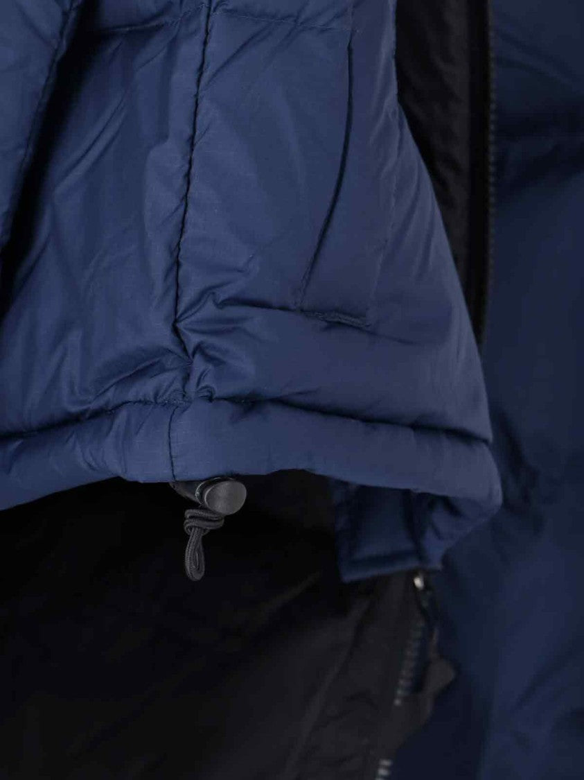 The North Face Fitted Women's Jacket With High Collar And Zipper Closure