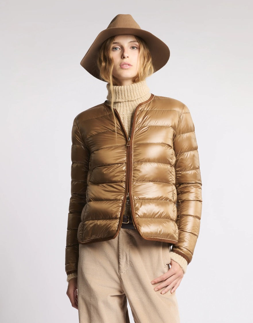 Fay Lightweight Quilted Down Jacket With Minimalistic Design