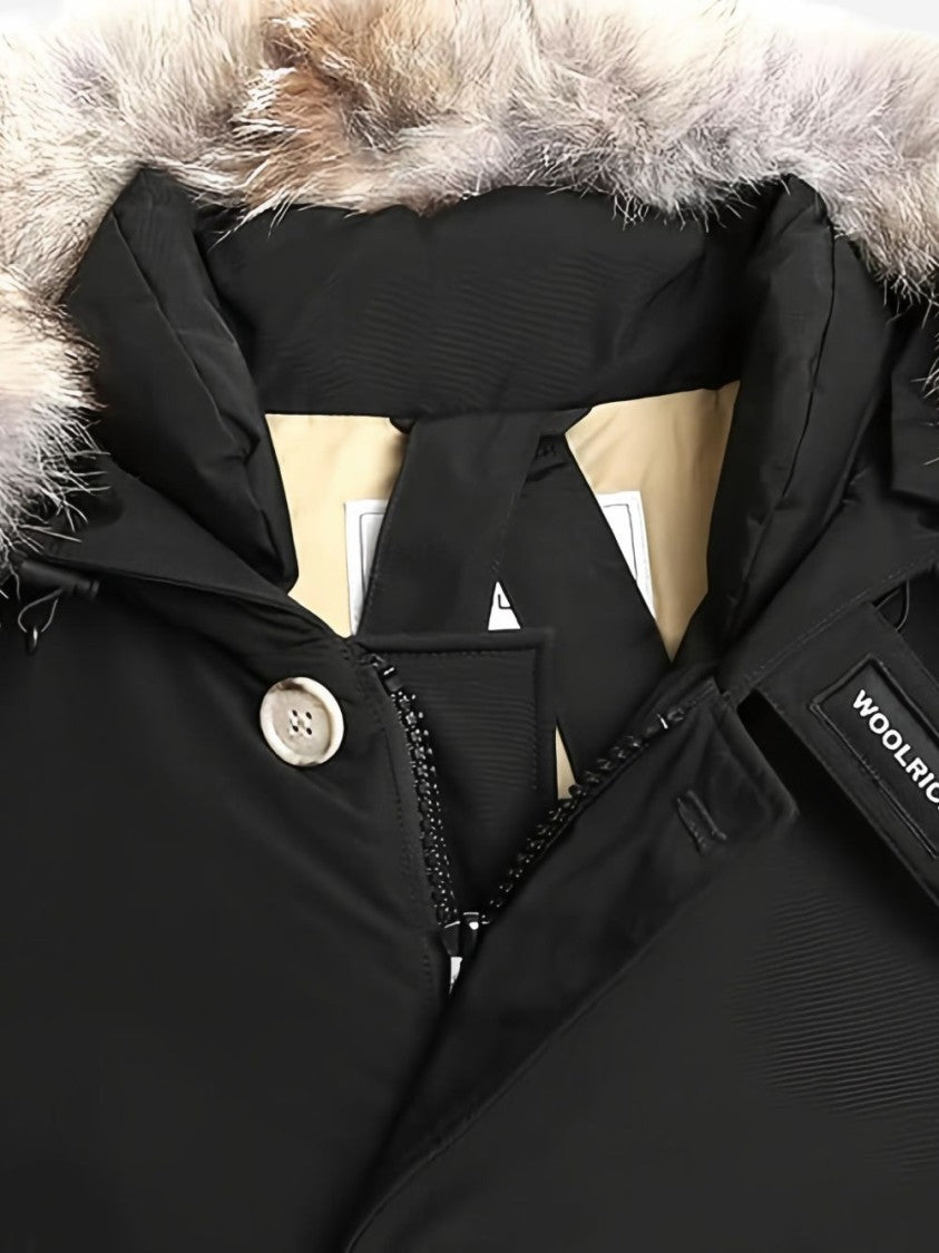 Woolrich Insulated Black Parka With Beige Fur Trim