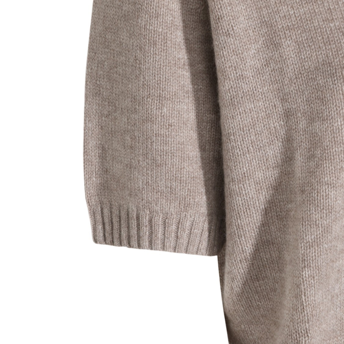 Allude Relaxed-Fit Ribbed Sweater