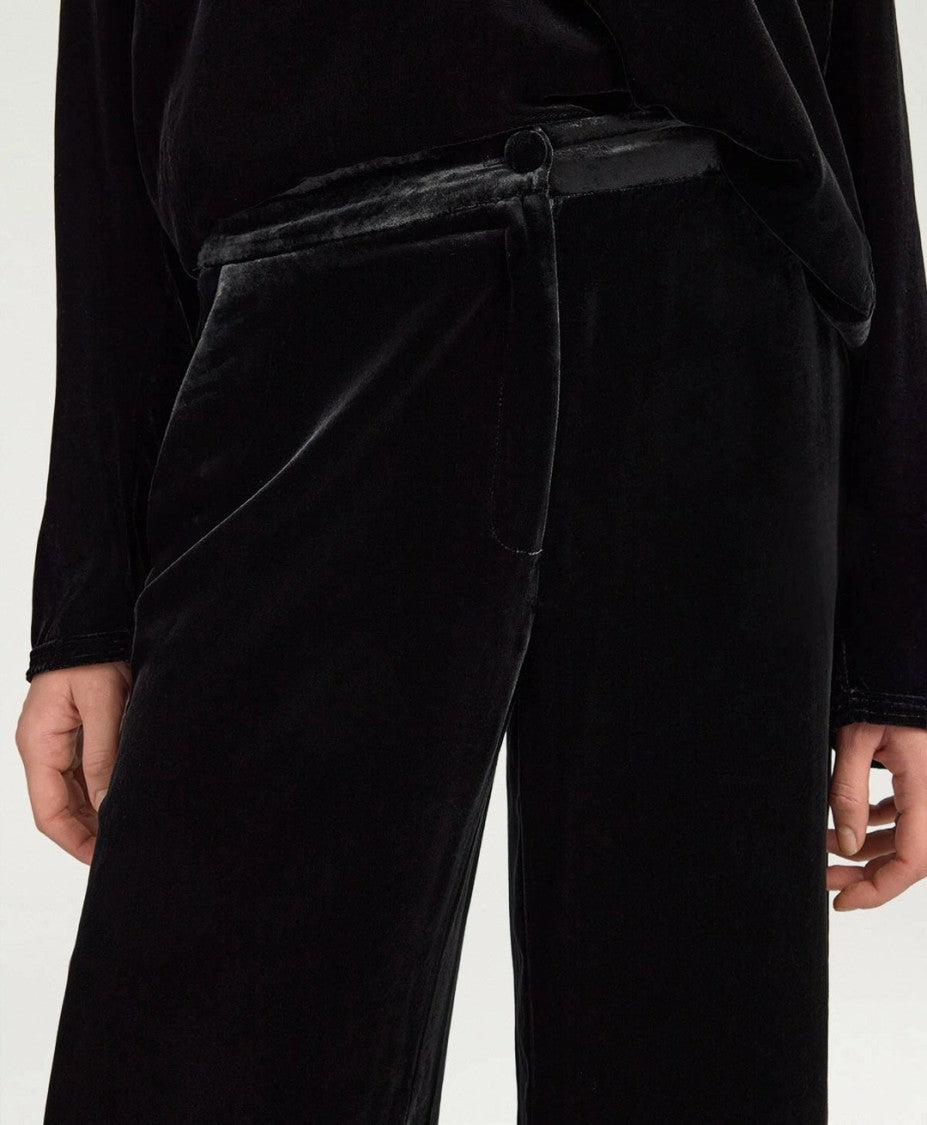 Momonì High-Waisted Straight-Leg Trousers With Minimalist Design