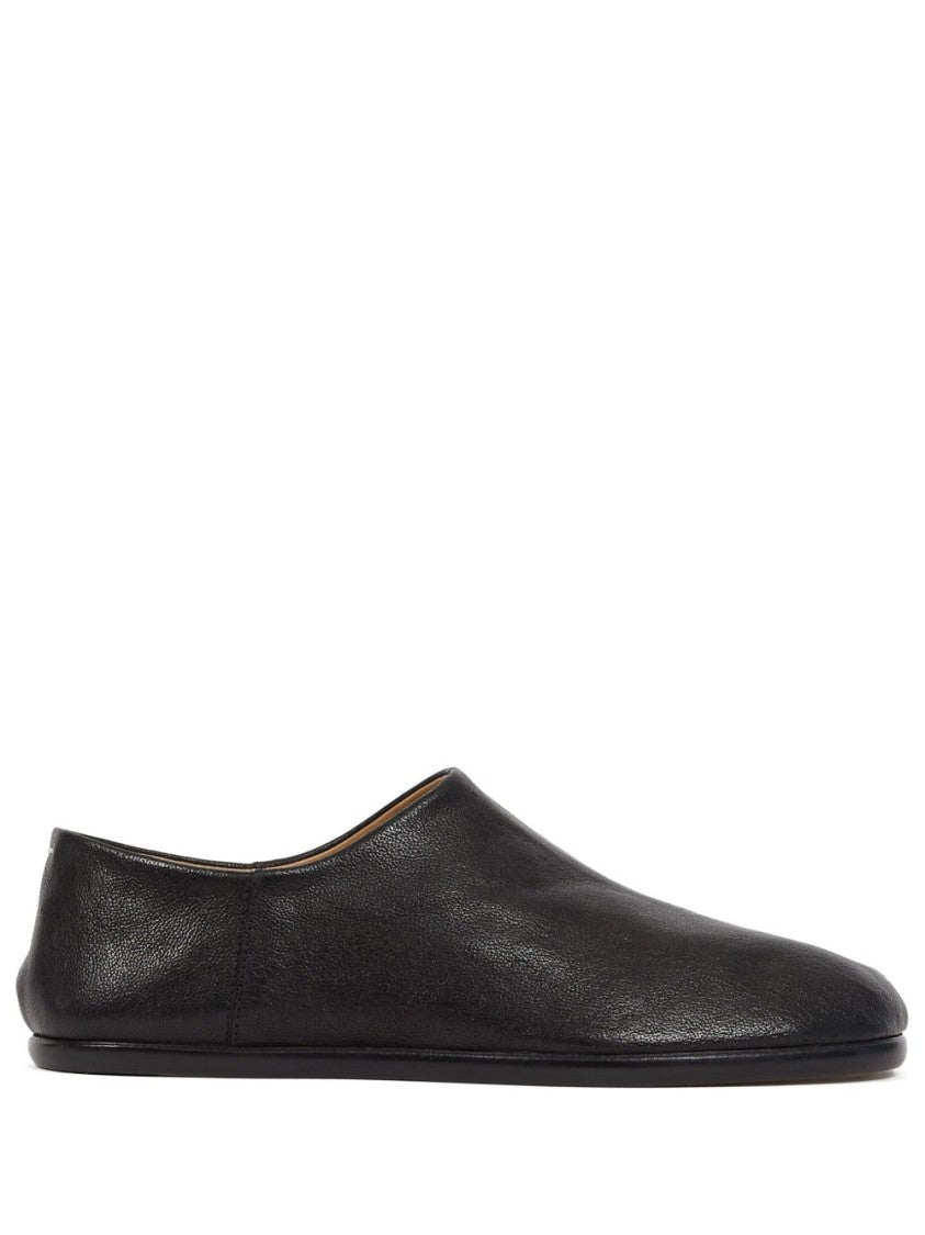 Maison Margiela Black Leather Tabi Loafer With Unique Cut And Distinctive Stitching