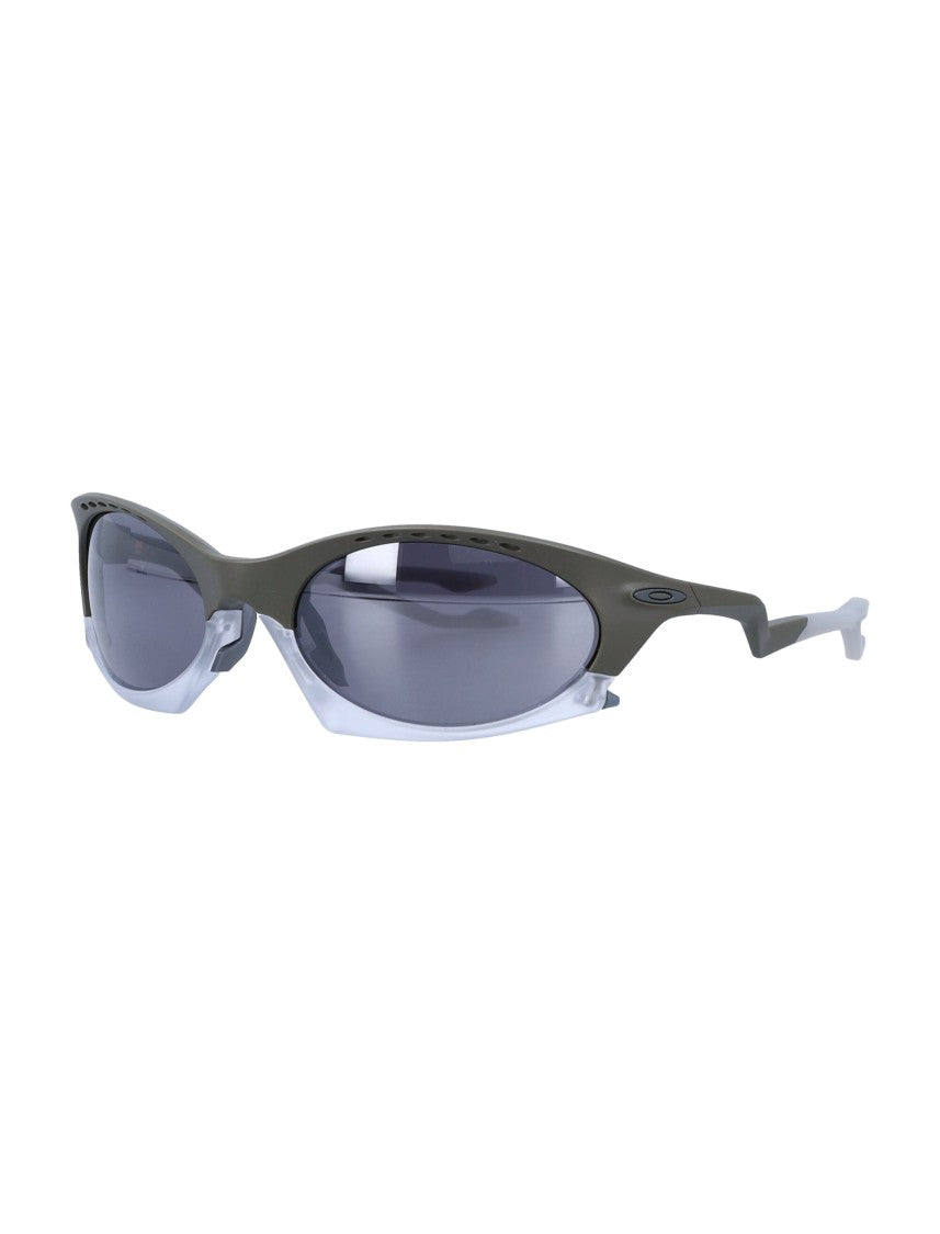 Oakley Cat-Eye Mirror Lens Sunglasses