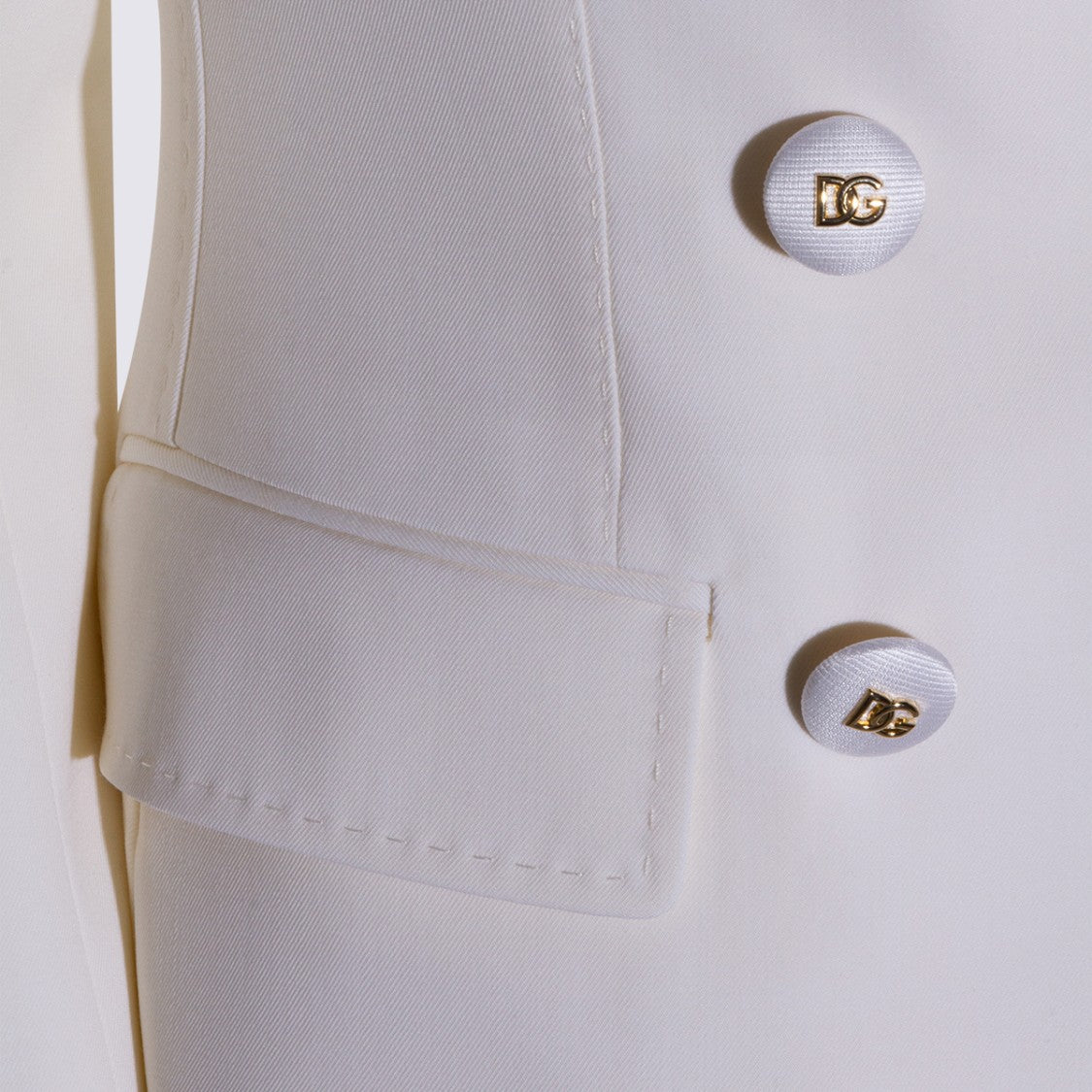 Dolce & Gabbana Double-Breasted White Wool Blazer With Structured Lapel