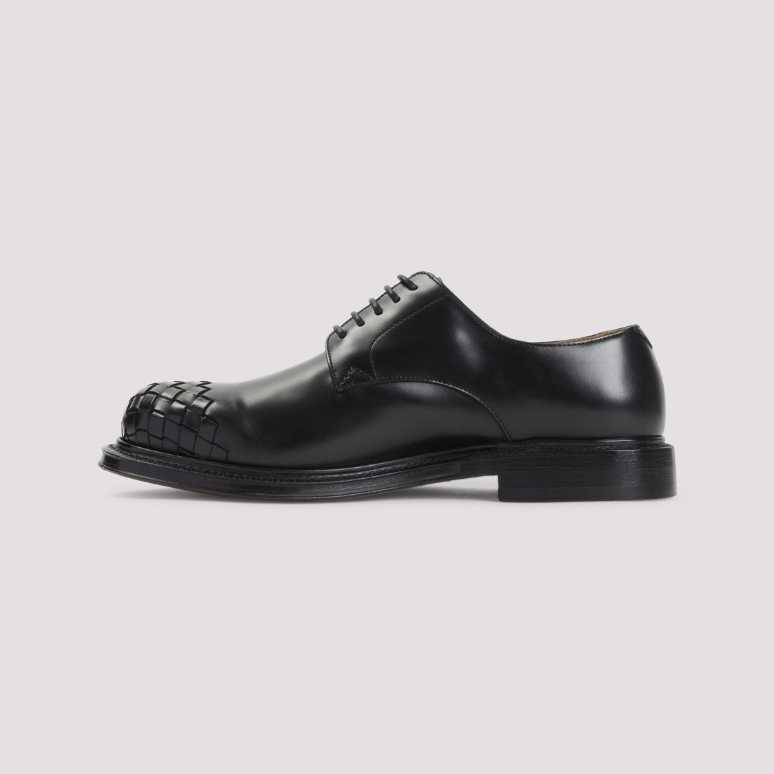 Bottega Veneta Laced Black Leather Shoes