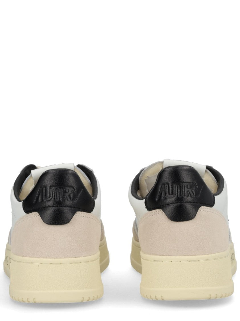 Autry Medalist Low Leather Suede Detailing Sneakers