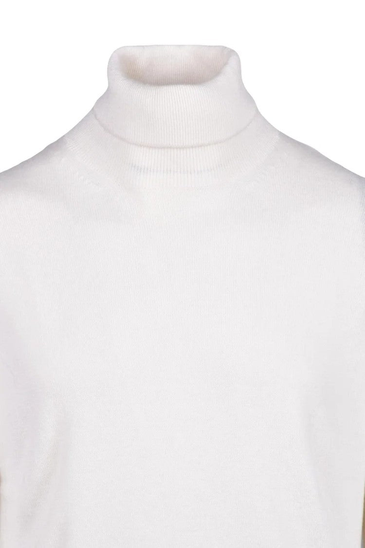 Eleventy Turtleneck Sweater In Luxurious Cashmere
