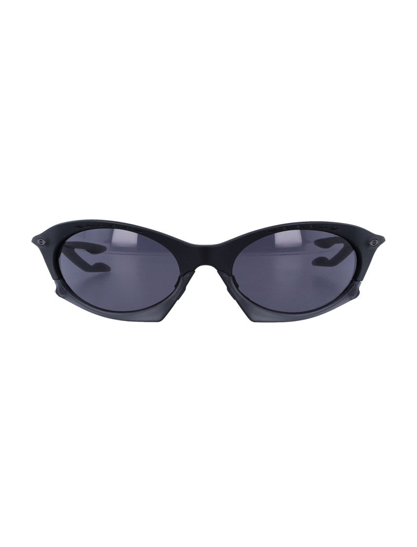 Oakley Cat-Eye Frame Sunglasses With Mirror Lenses
