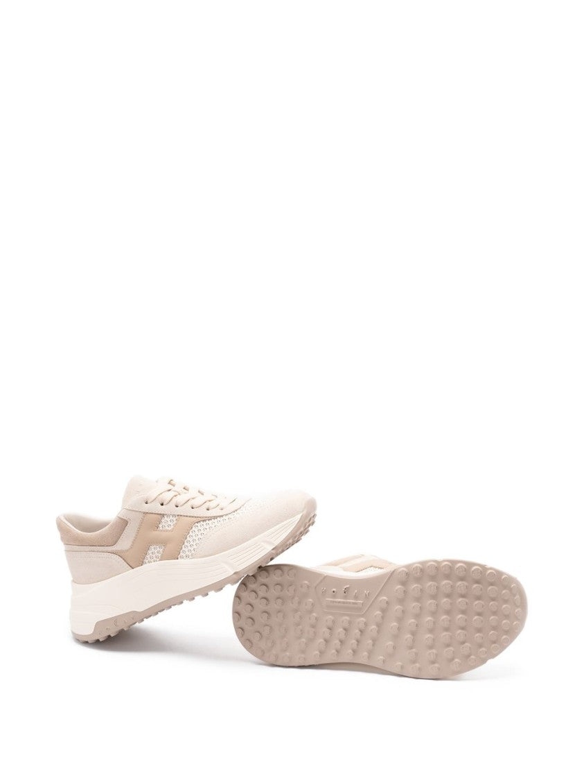 Hogan H669 Lace-Up Sneakers With Iconic Design And Versatile Appeal