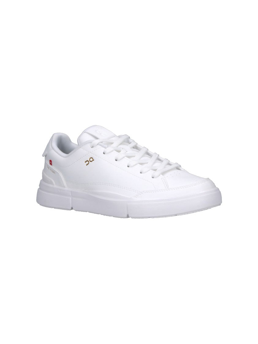 On "The Roger Centre Court" Sneakers – White Fabric
