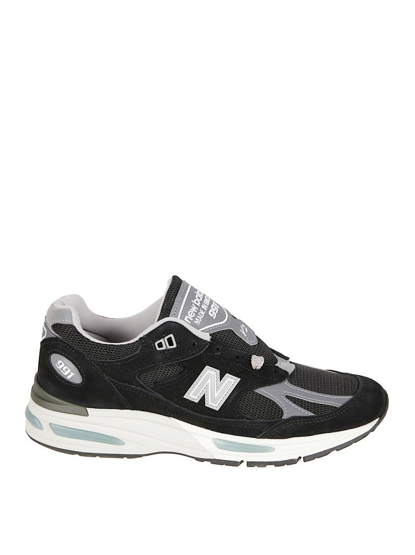 New Balance Black Sneakers In Suede And Mesh Composition