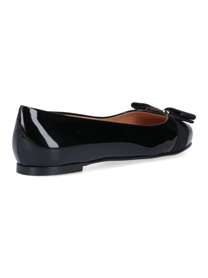Ferragamo Varina Ballet Flats – Black