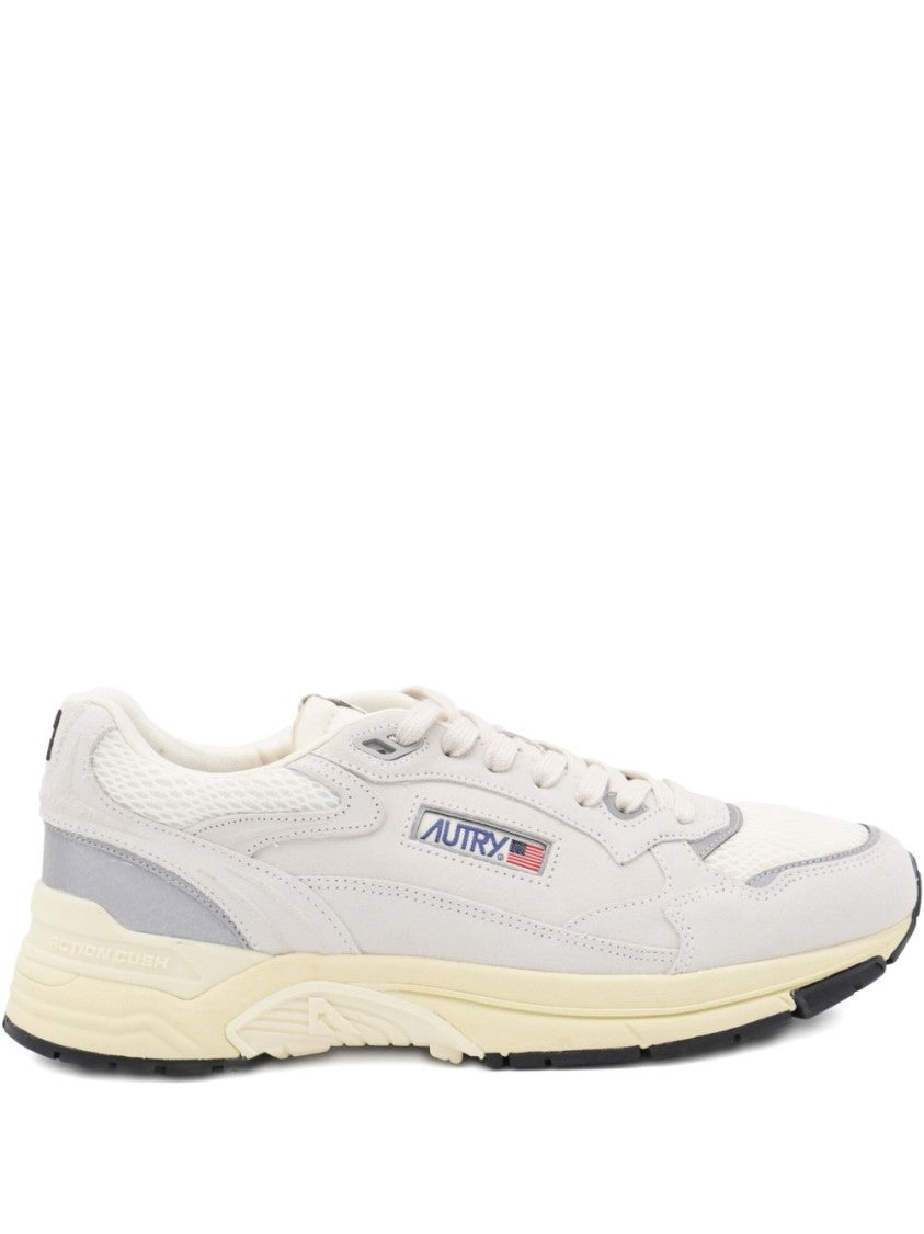Autry Versatile White Sneakers With Suede
