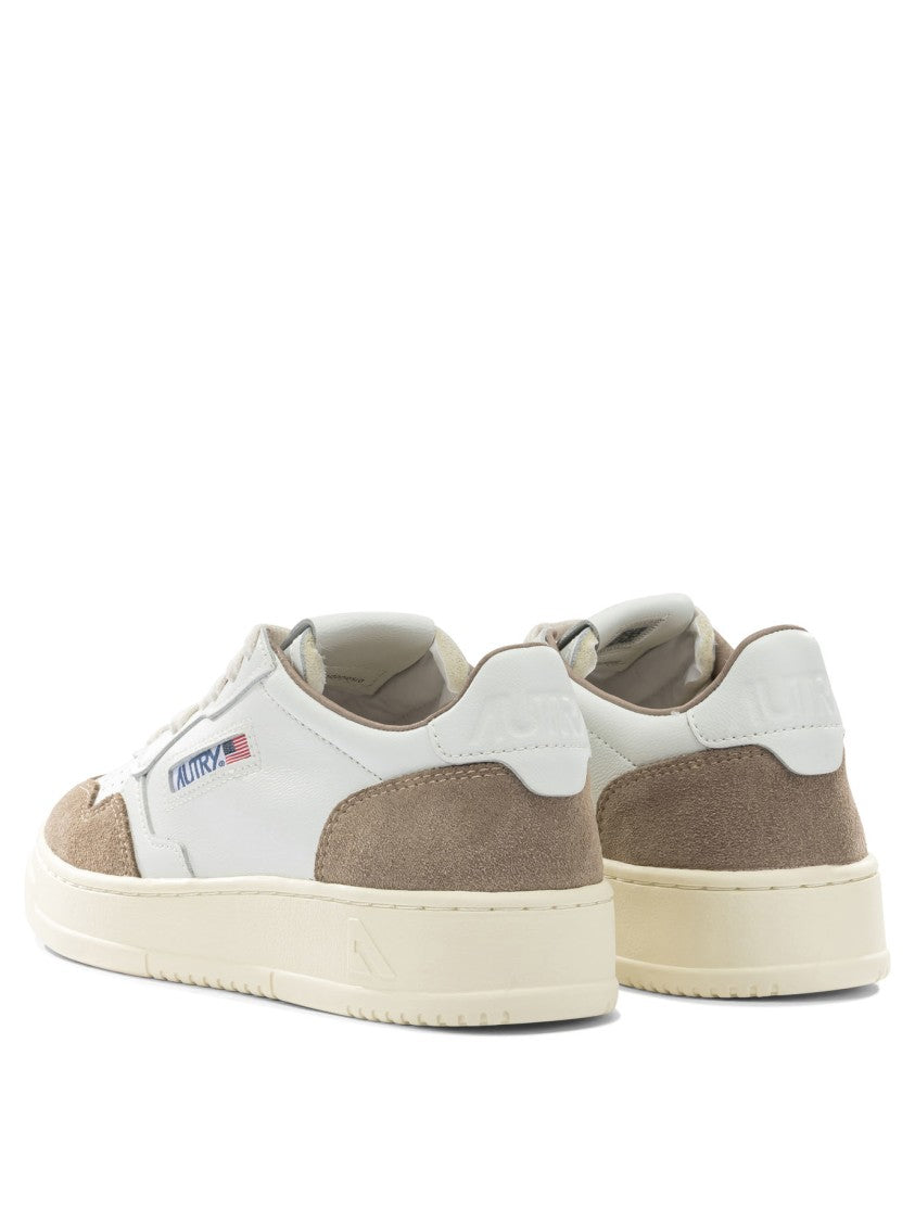 Autry "Medalist Low" Sneakers