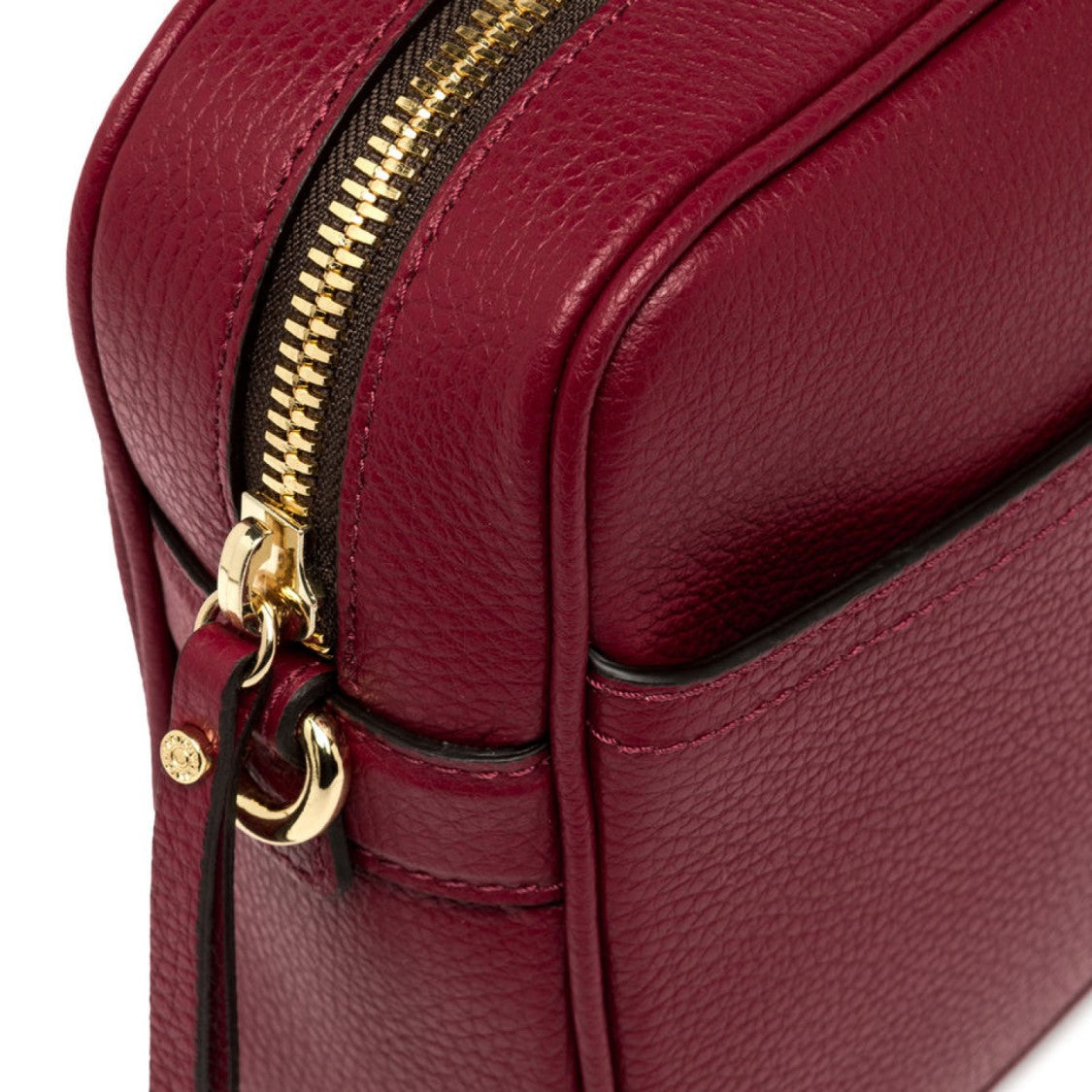 Gianni Chiarini Nina Shoulder Bag In Bordeaux Hammered Leather