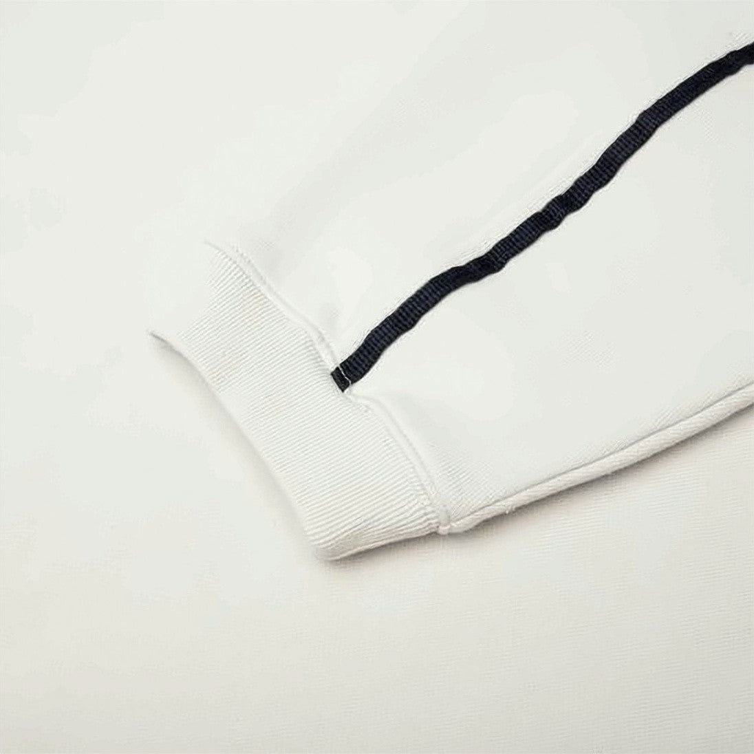 Stussy Minimalist White Hoodie With Subtle Branding And Ribbed Cuffs