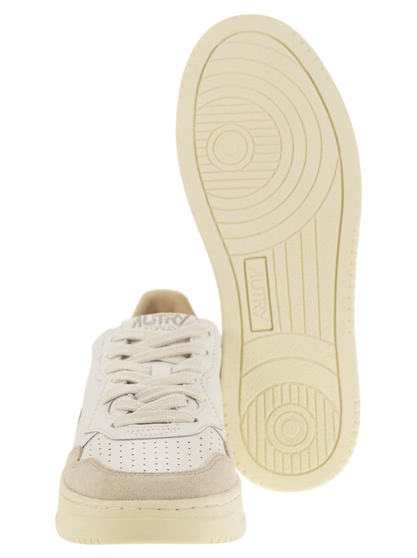 Autry Medalist Low - Leather Sneakers