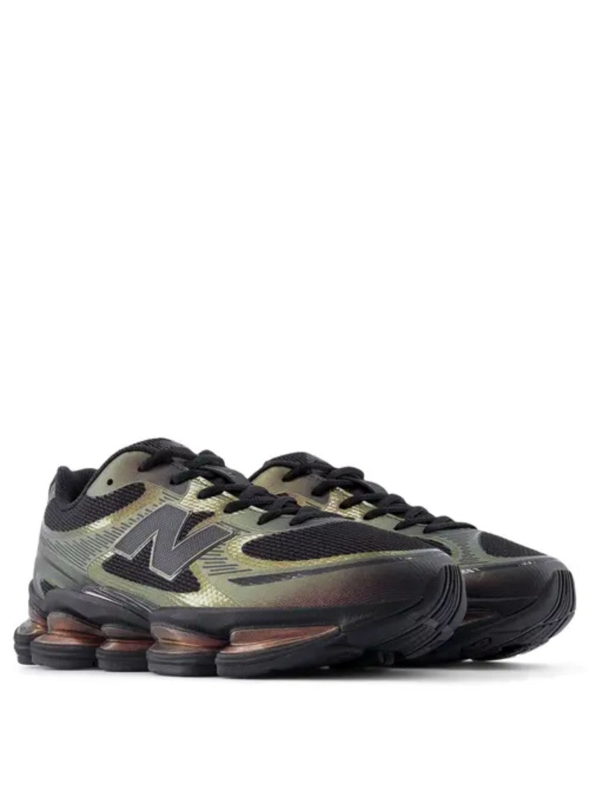New Balance 2000 Futuristic Mesh Sneakers