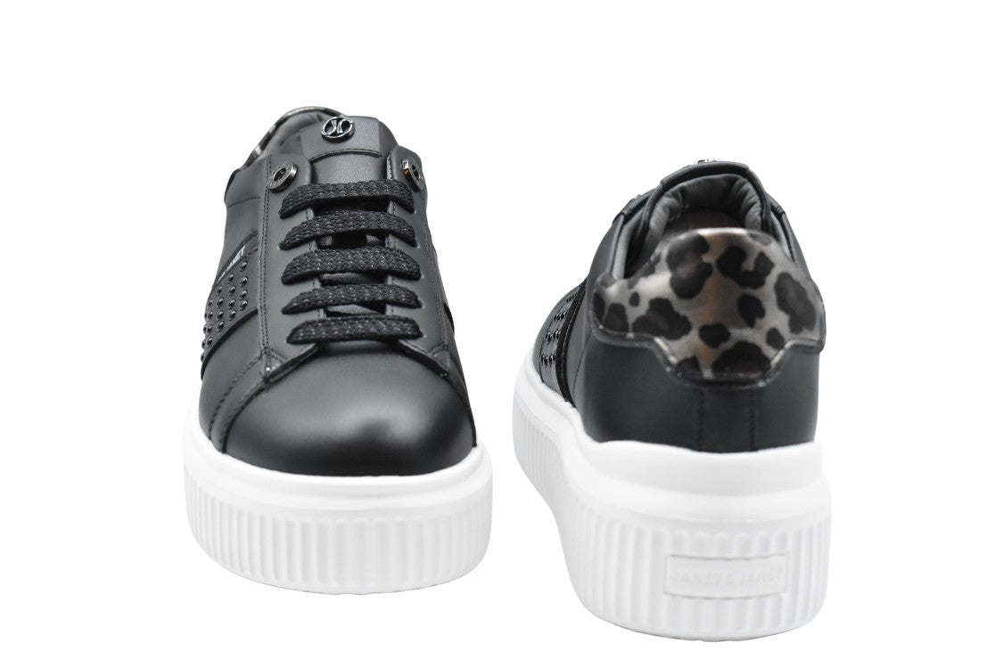 Janet & Janet Platform Sneakers With Perforated Detailing