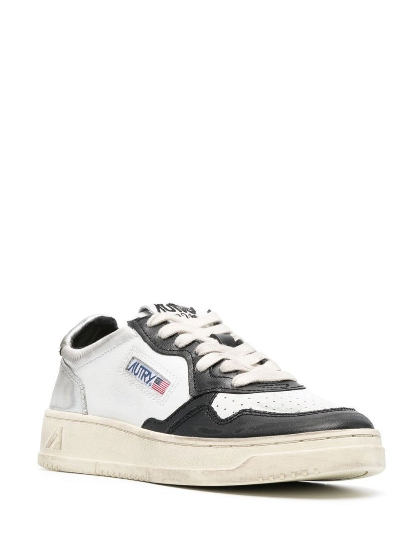 Autry Calf Leather Low-Top Sneakers