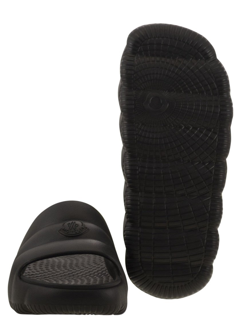 Moncler Quilted Black Eva Lilo Slides