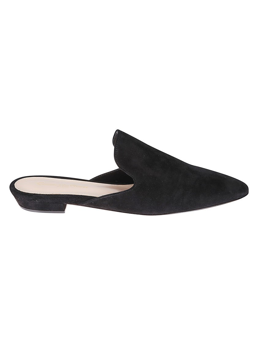 Gianvito Rossi Pointed-Toe Slide With Minimalist Design And Low Heel