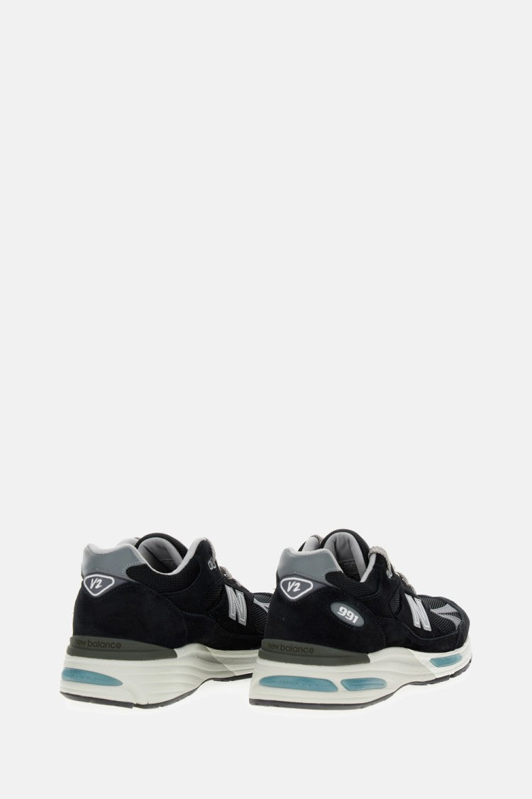 New Balance Black Leather Sneakers