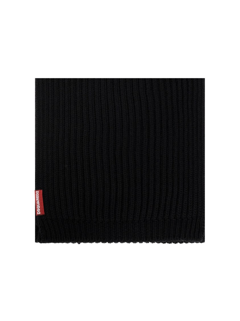 Dsquared2 Warmy Logo Tag Beanie And Scarf Set