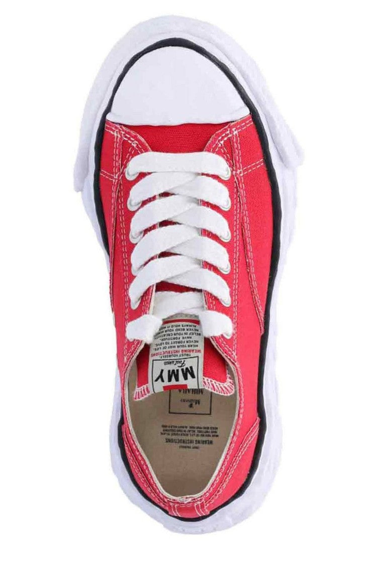 Maison Mihara Yasuhiro Vibrant Red Low-Top Sneakers With Minimalistic Detailing